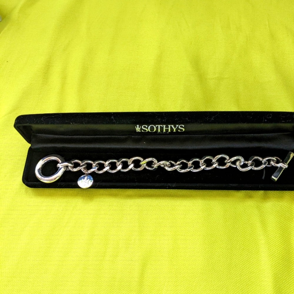 Sterling silver Bracelet...  SOTHYS.  Stylish.